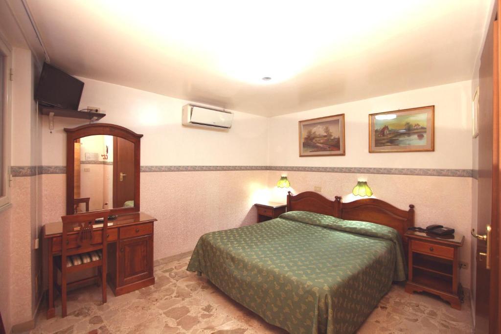 Hotel Cortese Palermo Habitación foto